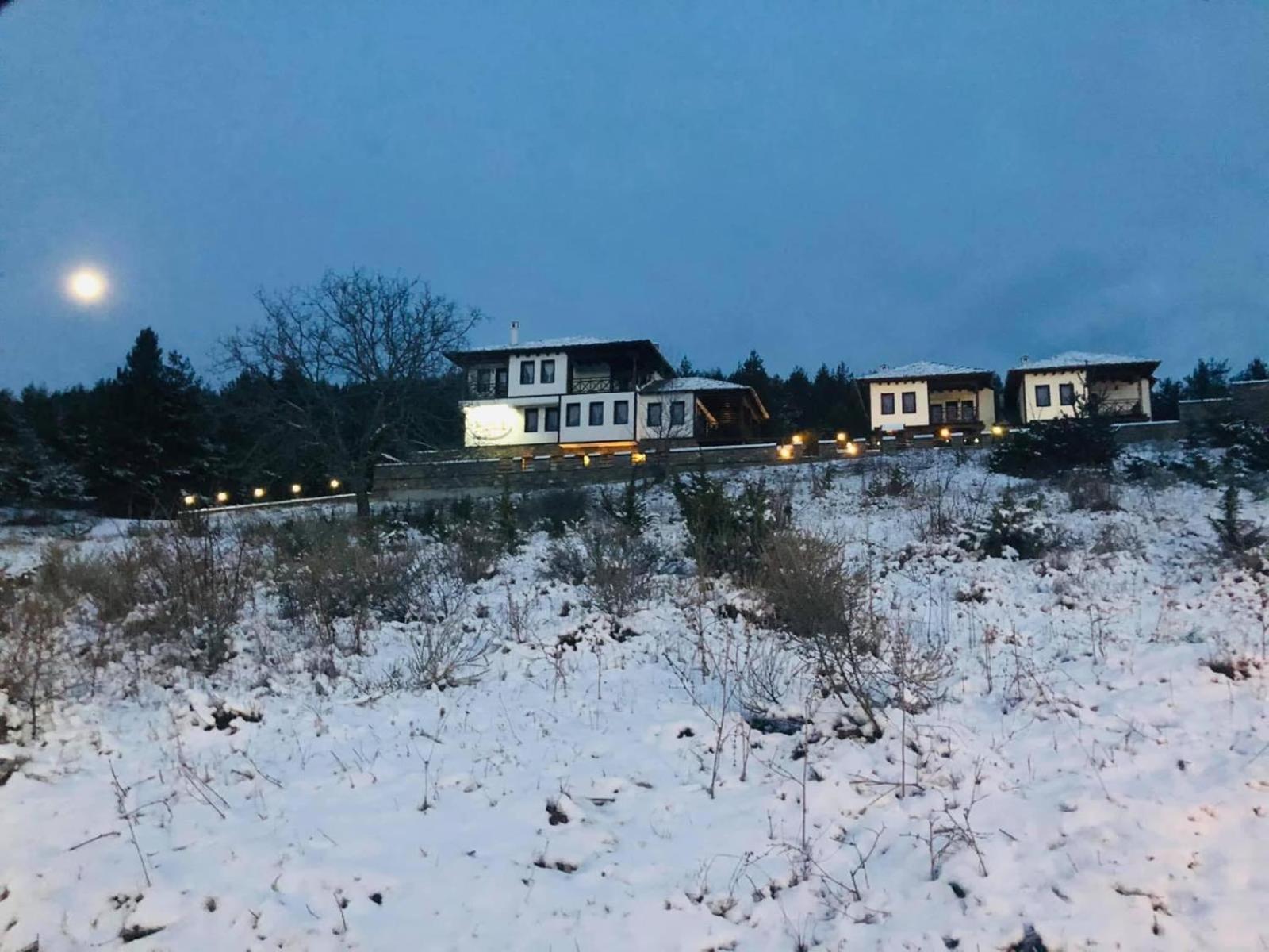 Калпаците - Kalpacite Guest Houses Skrebatno ภายนอก รูปภาพ